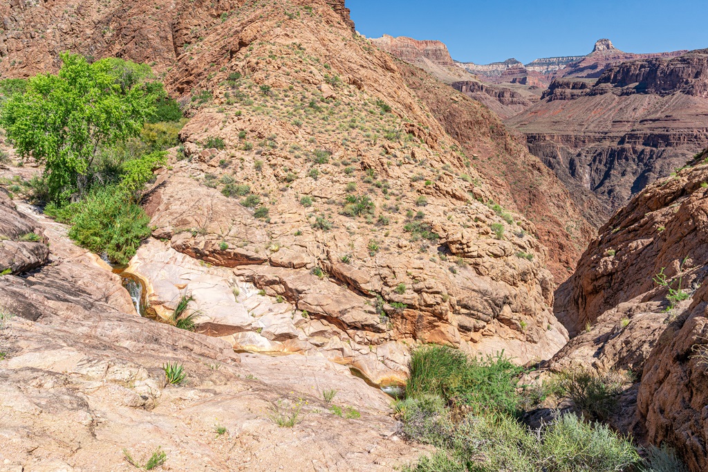 Small waterfall along the Bright Angel Trail.