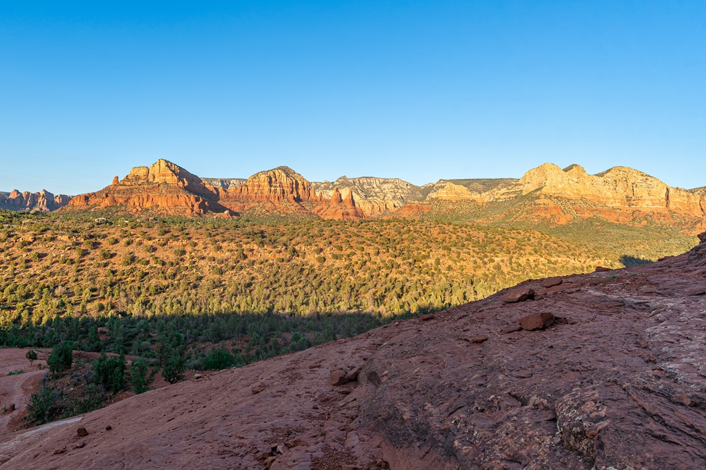 Stunning views of the red rock landscape from Cathedral Rock Trail.