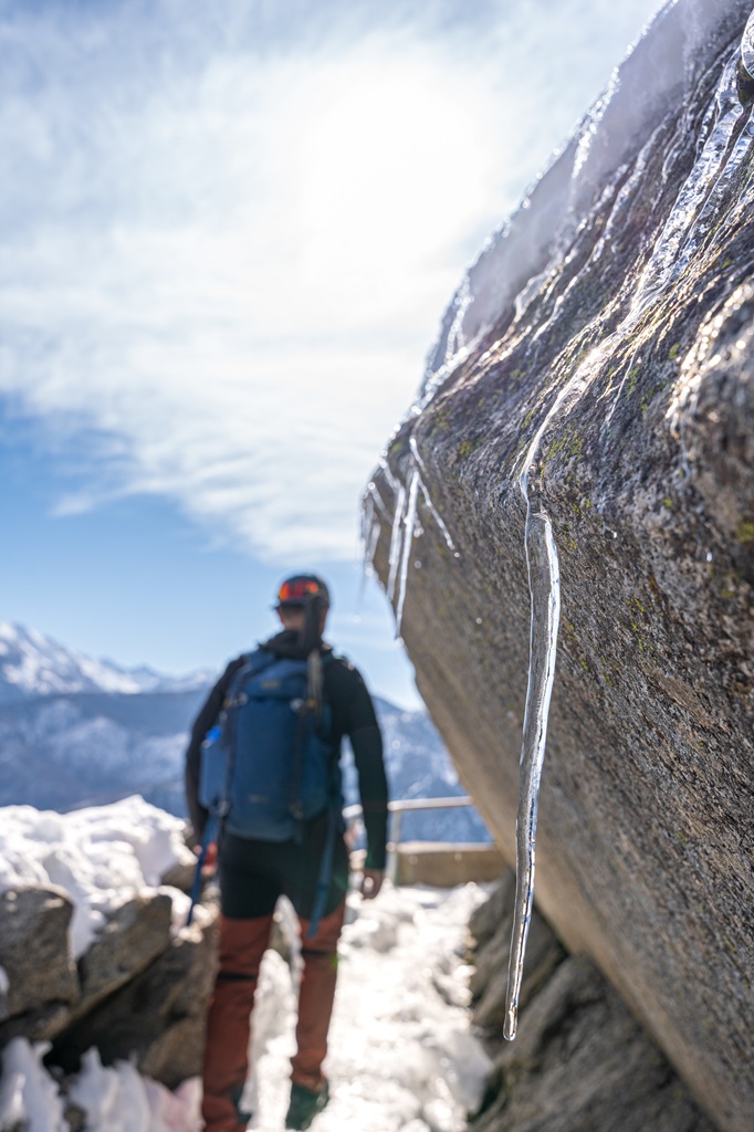 Man hiking along the Moro Rock Trail in Sequoia National Park.